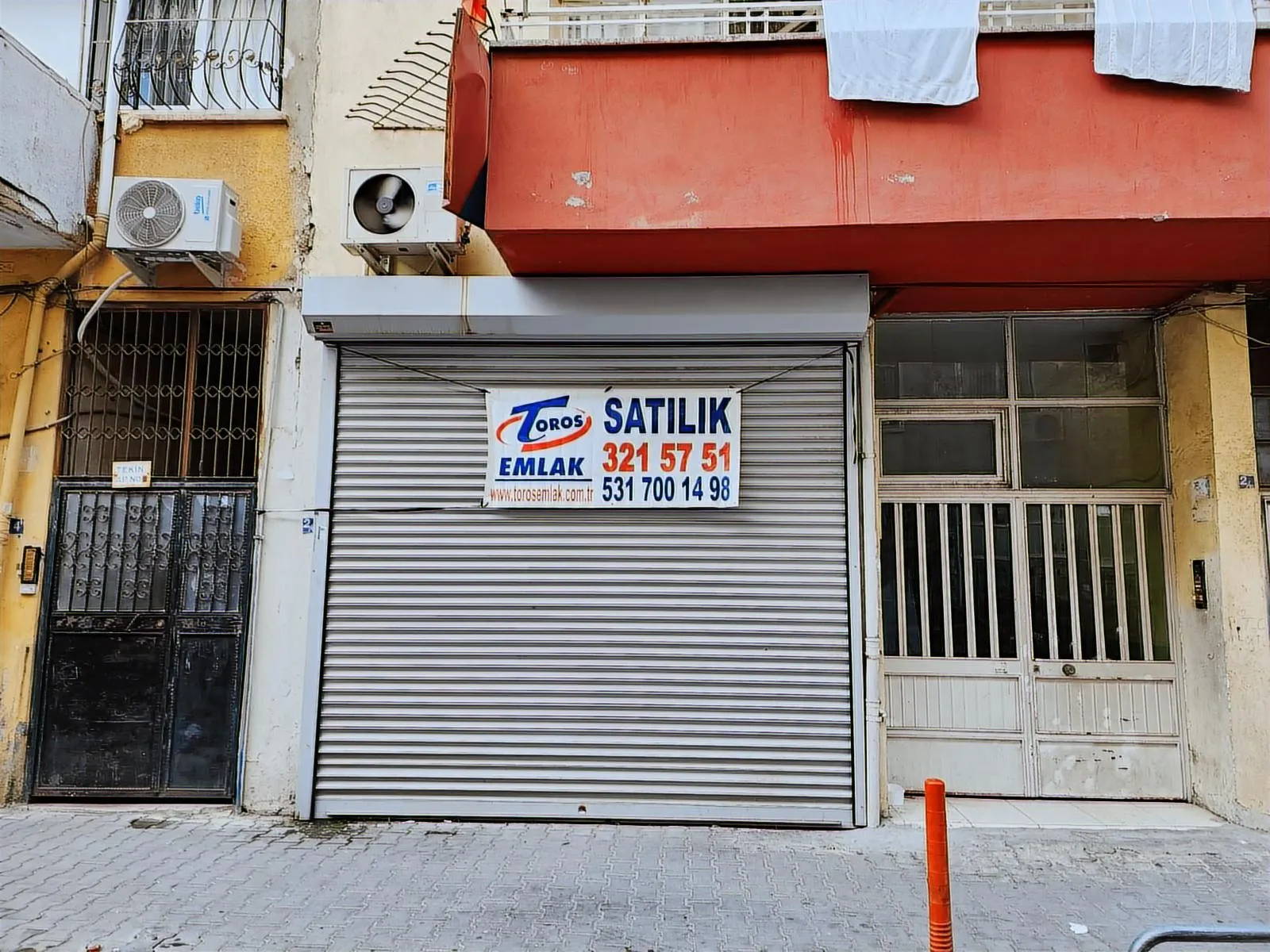 Toros Emlak'tan Mesudiye Mah'de Merkezde Satılık Dükkan