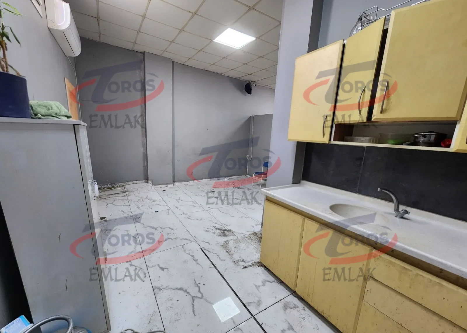 Toros Emlak'tan 205 Cadde Üzeri 70 m² Satılık Dükkan - fotoğraf 4