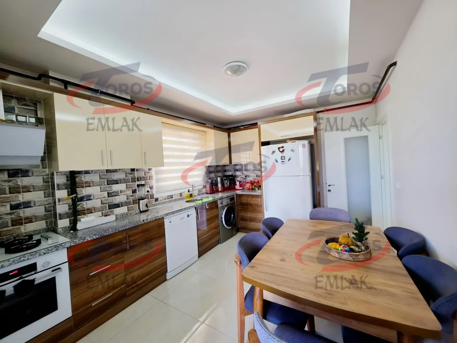 Toros Emlak'tan Site İçi Doğalgazlı Bağımsız Mutfak 2+1 Satılık Daire - fotoğraf 3