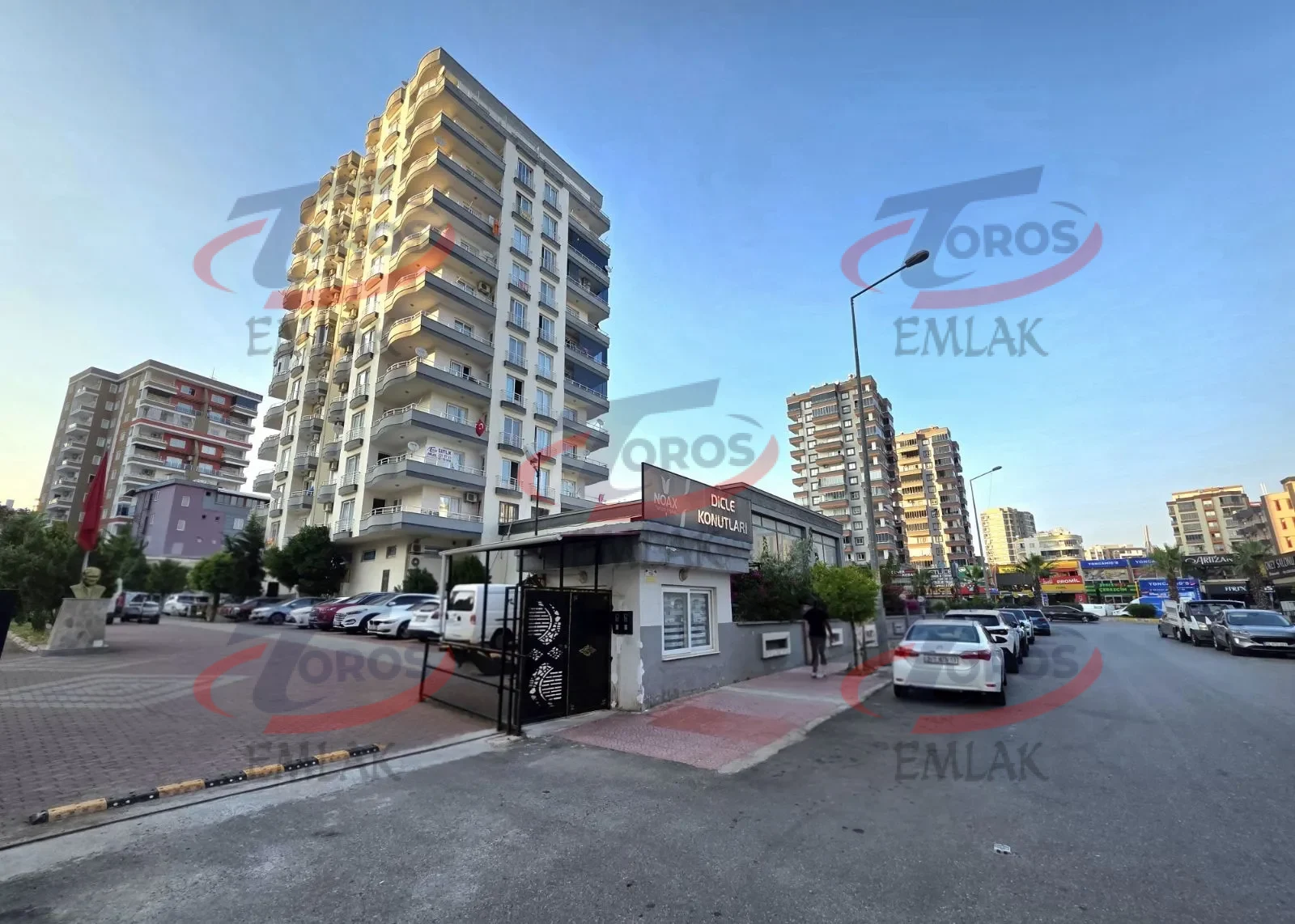 Toros Emlak'tan Üni. Caddesi Üstü 2+1 Geniş Eşyalı Satılık Daire - fotoğraf 11