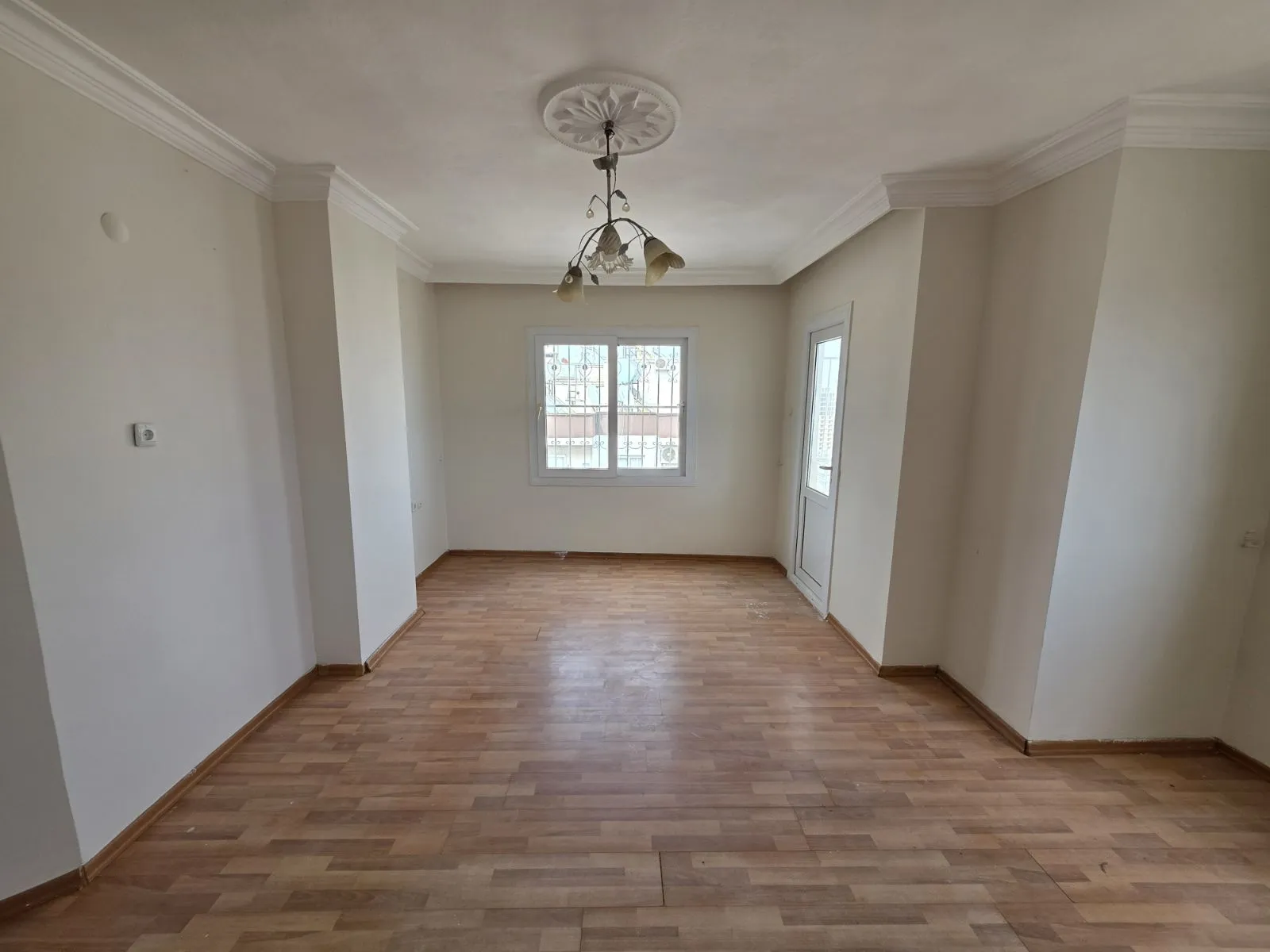 TOROS EMLAK'TAN ZEKİ AYAN MAH.'DE TEMİZ 3+1 SATILIK DAİRE - fotoğraf 12