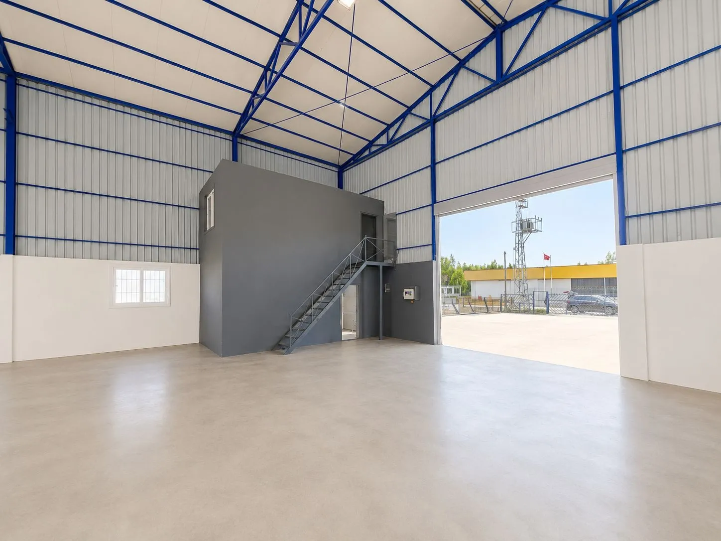 TOROS EMLAK'TAN AKDENİZ BAĞLARBAŞIN'DA KİRALİK 1000m2 DEPO - fotoğraf 6