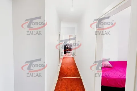Toros Emlak'tan GMK Üzeri 3+1 Geniş Cephesi Açık Satılık Daire - fotoğraf 3