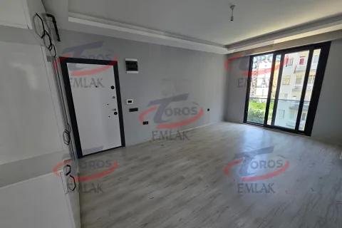 Toros Emlak 75. Yıl Mahallesi’nde 2+1 Geniş Kiralık Daire - fotoğraf 2