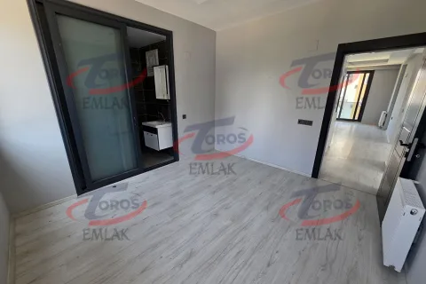 Toros Emlak 75. Yıl Mahallesi’nde 2+1 Geniş Kiralık Daire - fotoğraf 11