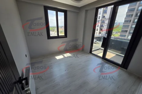 Toros Emlak 75. Yıl Mahallesi’nde 2+1 Geniş Kiralık Daire - fotoğraf 13