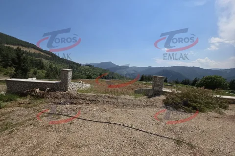 Toros Emlak'tan Aladağ’da 4977 m² Duvarı Örülmüş Tarla - fotoğraf 12