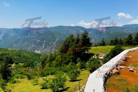 Toros Emlak'tan Aladağ’da 4977 m² Duvarı Örülmüş Tarla - fotoğraf 15