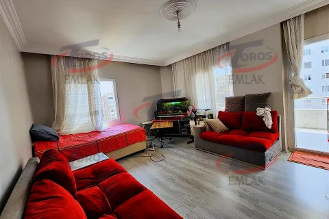 Toros Emlak'tan Cumhuriyet Mahallesi’nde 4+1 Geniş Yapılı Satılık Daire - fotoğraf 2