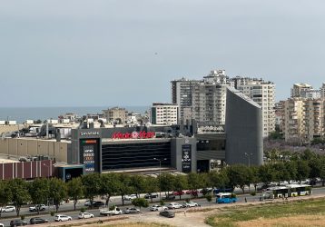 TOROS EMLAK’TAN SAYAPARK KARŞISI 3+1 GENİŞ SİTE İÇİ SATILIK DAİRE