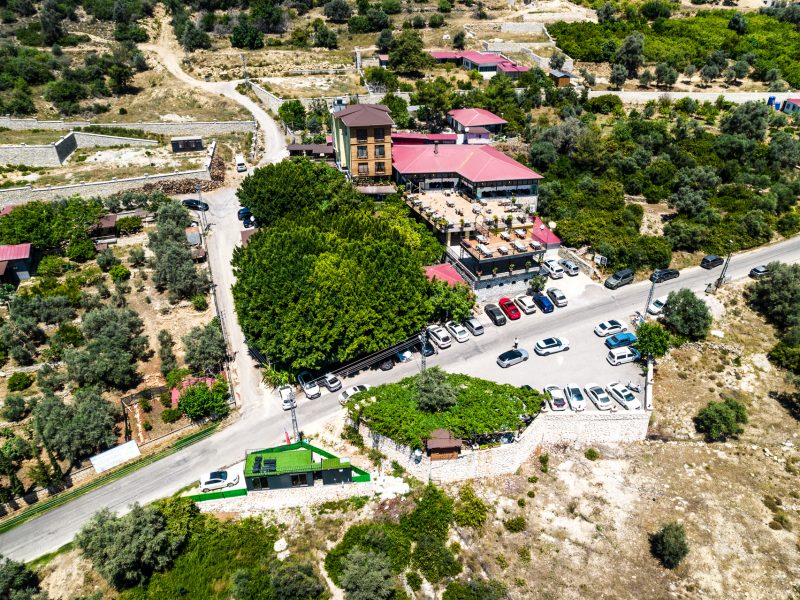 TOROS EMLAK’TAN ÇAVAKTA FULL DONANIMLI SATILIK FIRSAT RESTAURANT